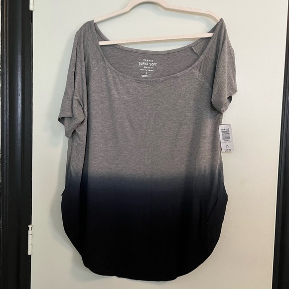 NWT Torrid Off Shoulder Tunic Tee - Picture 5 of 8